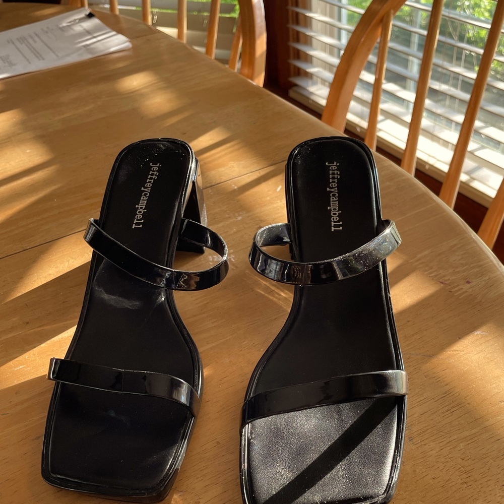 Women’s Jeffrey Campbell black heel sandals sz 9